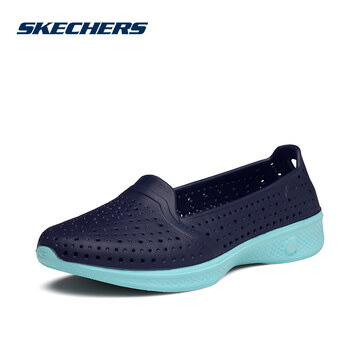SKECHERS(斯凯奇)PERFORMANCE系列女休闲鞋14690/BLGY